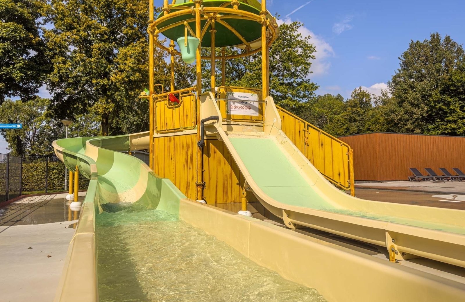 Camping met verwarmd zwembad en glijbaan zuid limburg